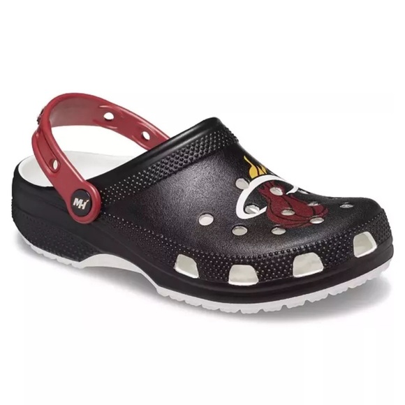 Crocs NBA Miami Heat Classic Clogs Men Size 10 / Women 12‎ 208861-001 NEW UNISEX - Picture 1 of 12